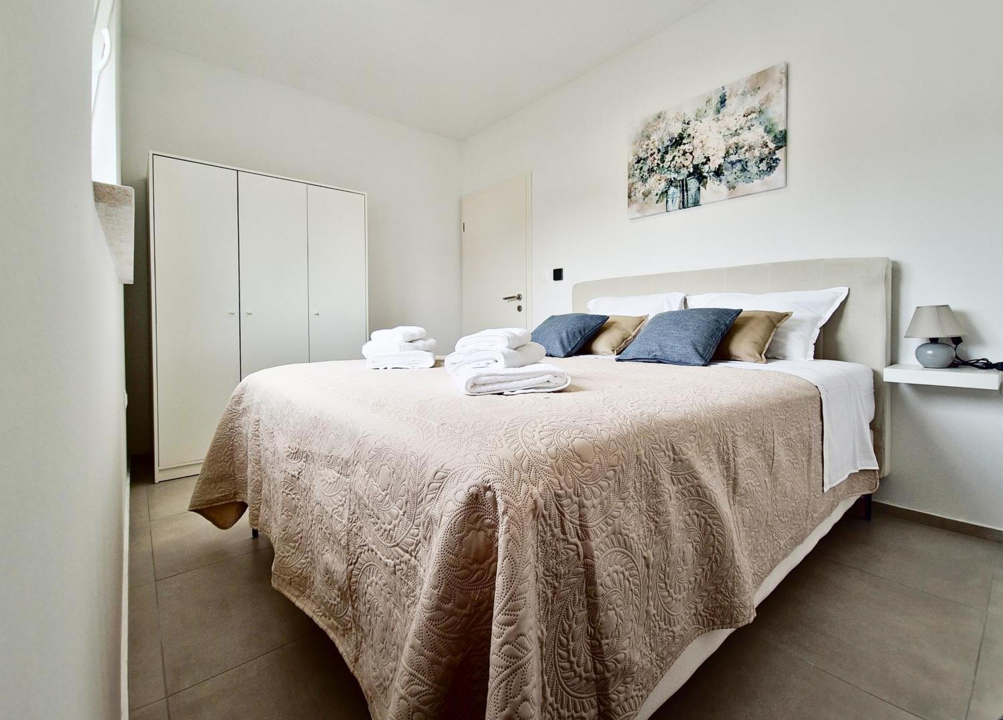 Apartments Laura & Nino 普拉 外观 照片