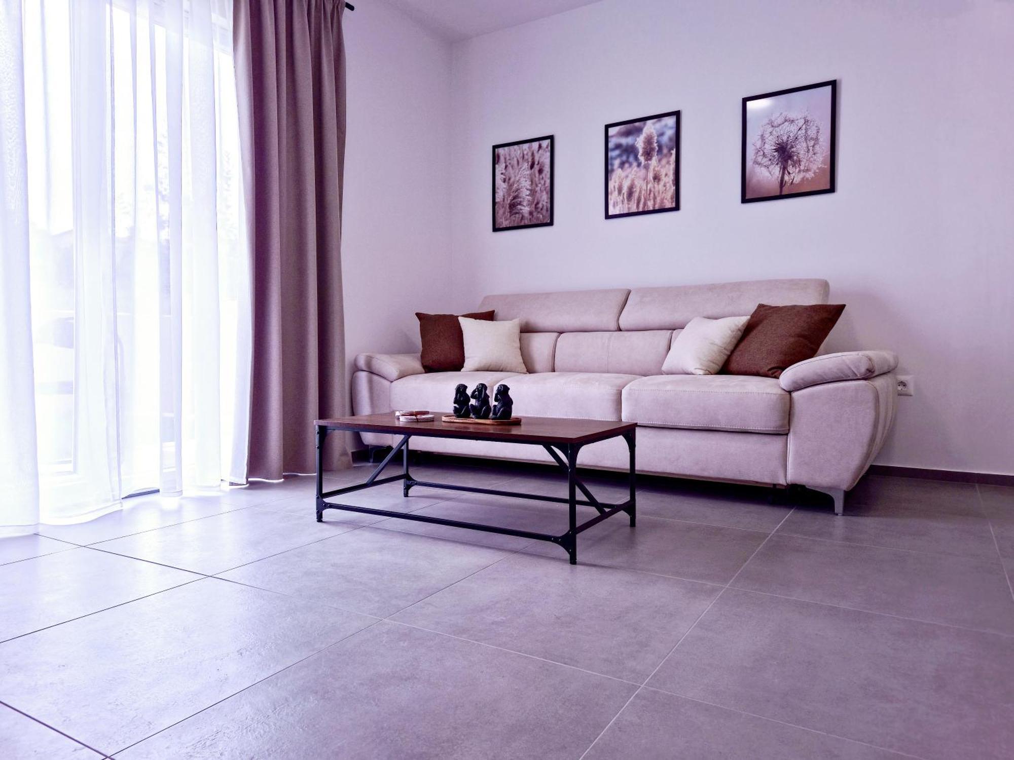 Apartments Laura & Nino 普拉 外观 照片